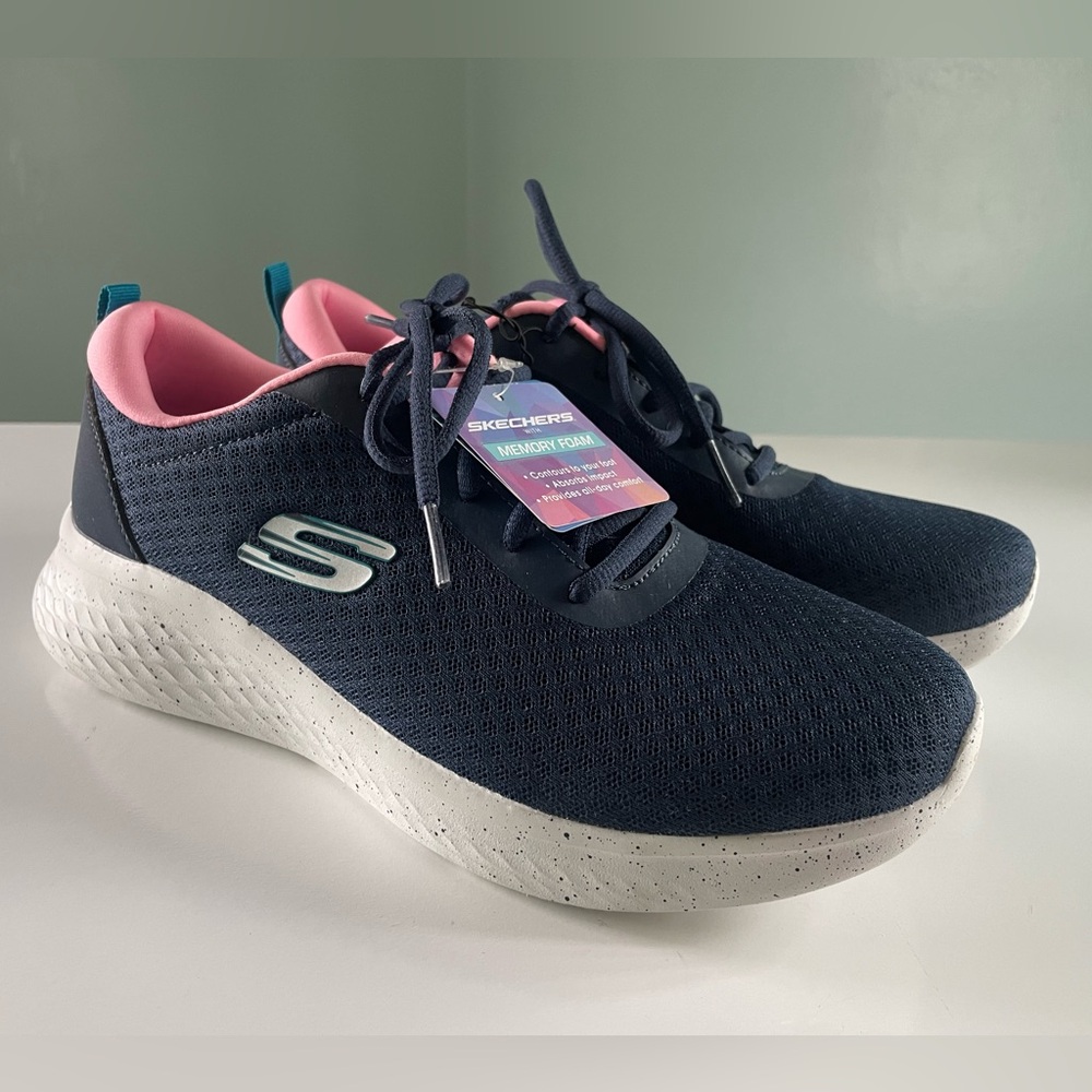 New Skechers Womens Memory Form Navy and Pink Sneakers Size 9